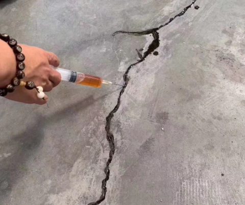 临邑混凝土裂缝修补技术详解​